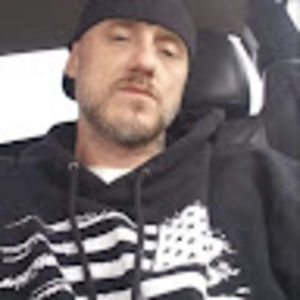 Meet your Posher, Dustin